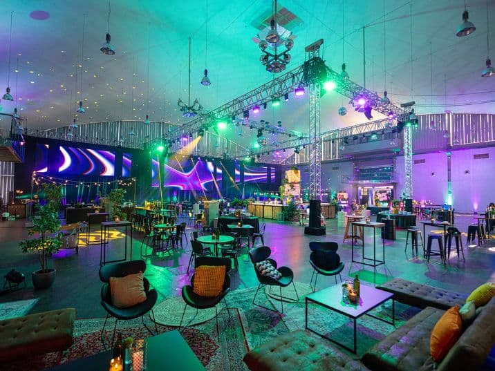 From keynote stage to evening party in hours
